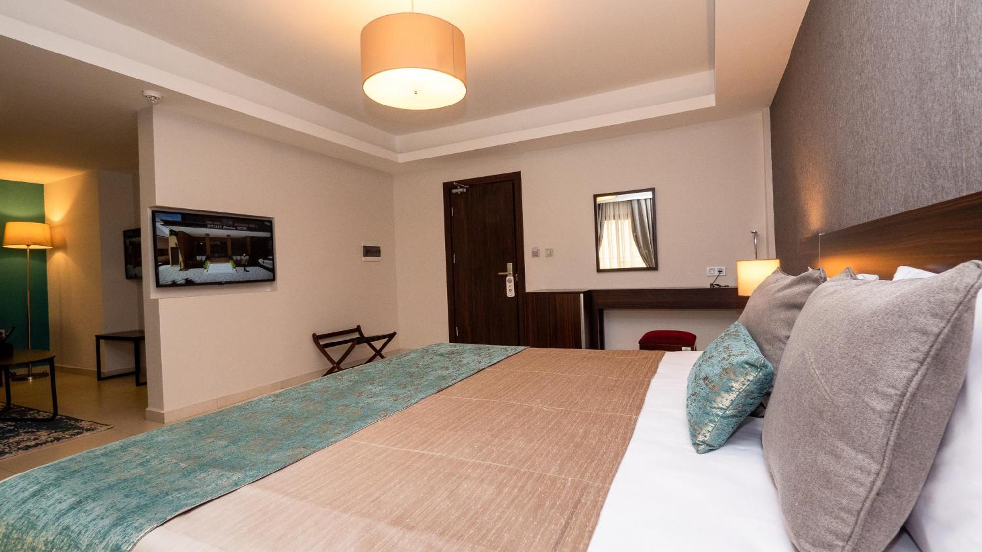 Souare Premium Hotel Конакри Екстериор снимка