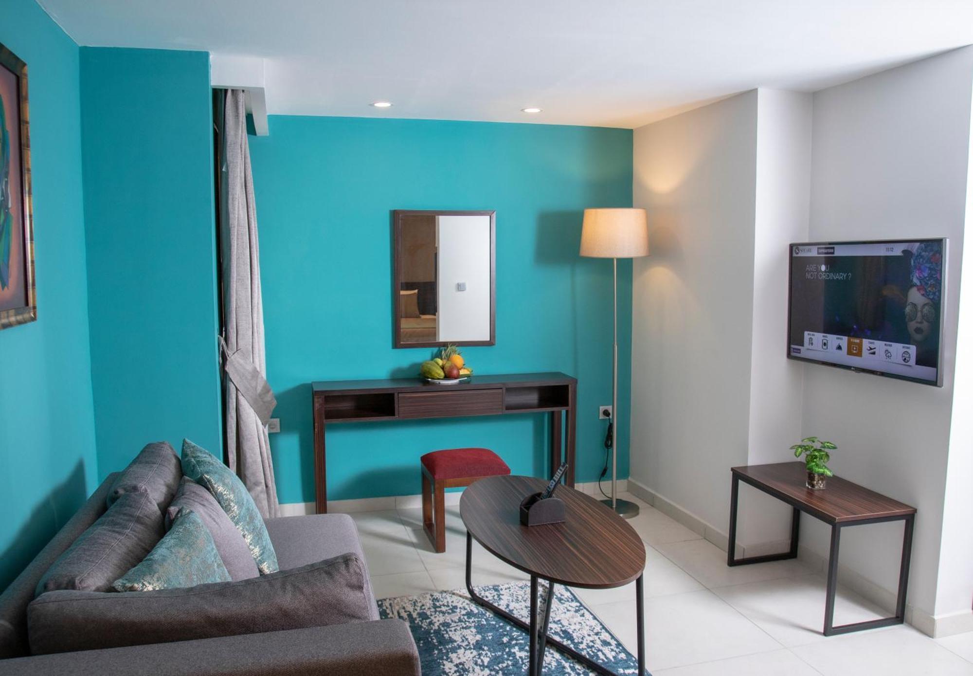 Souare Premium Hotel Конакри Екстериор снимка
